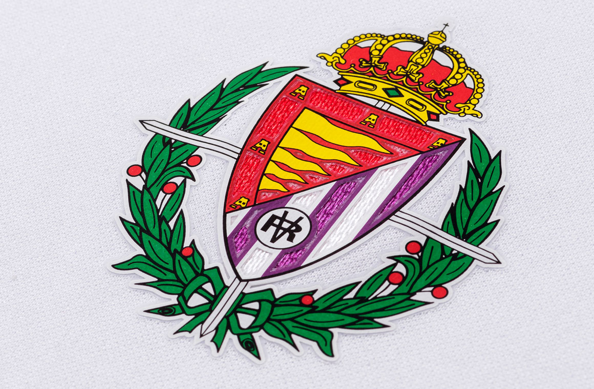 Bertex-Satin-Bordado-01-Aneyron-aplicaciones-termoadhesivas