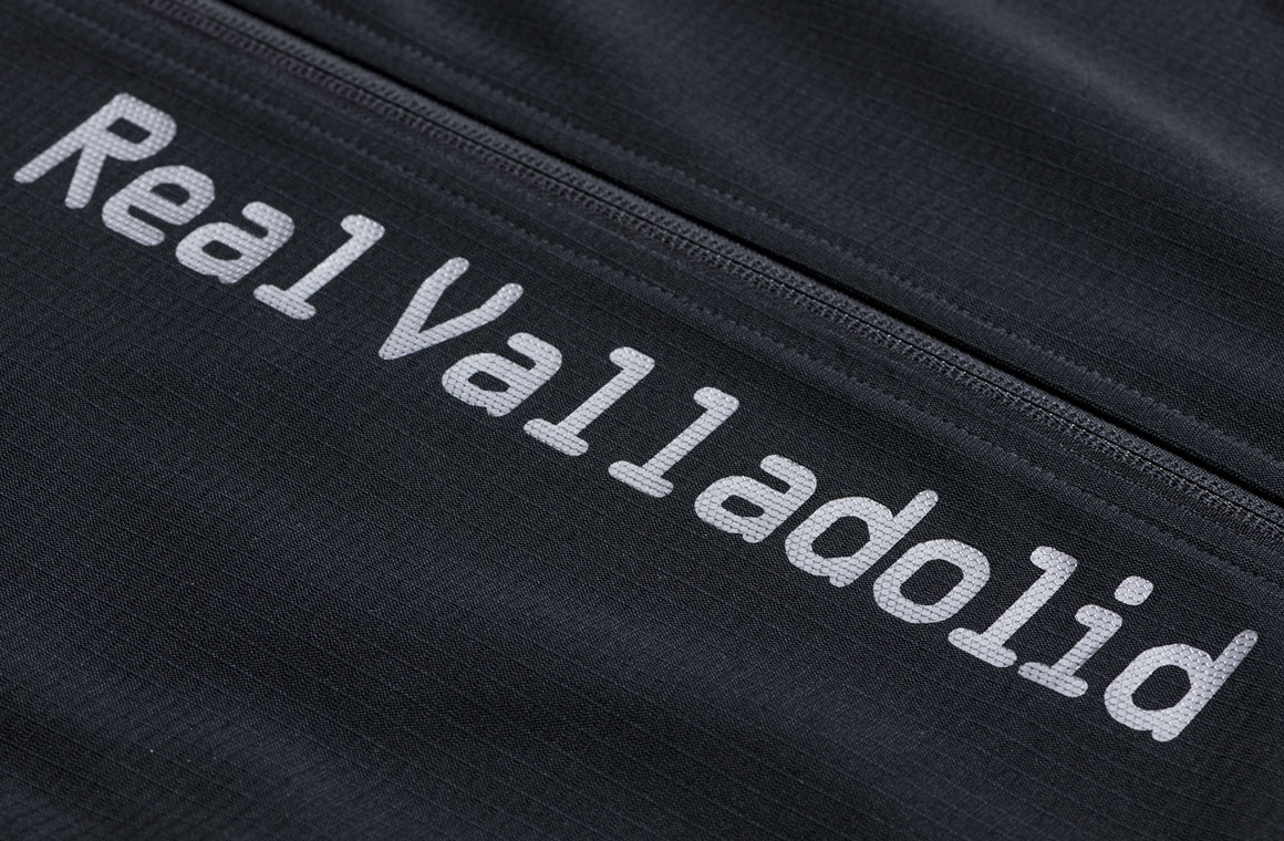 Texturas-Fibra-Carbono-02-Aneyron-aplicaciones-termoadhesivas